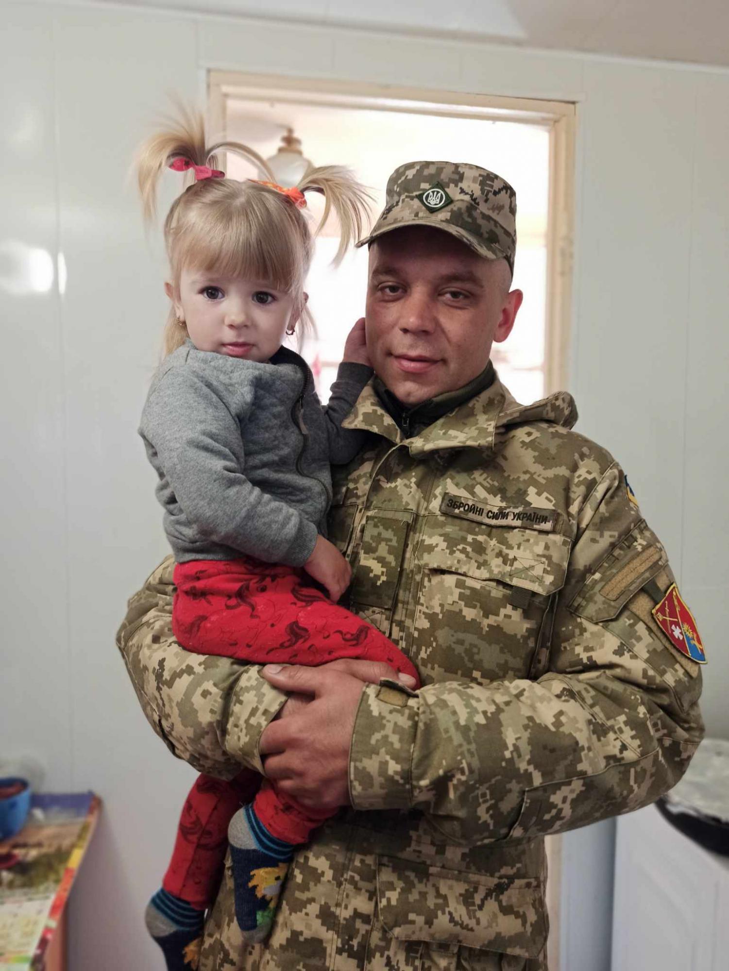 "Кот начал мяукать, требуя, чтобы шли за ним". Удивительная история спасения наших военных